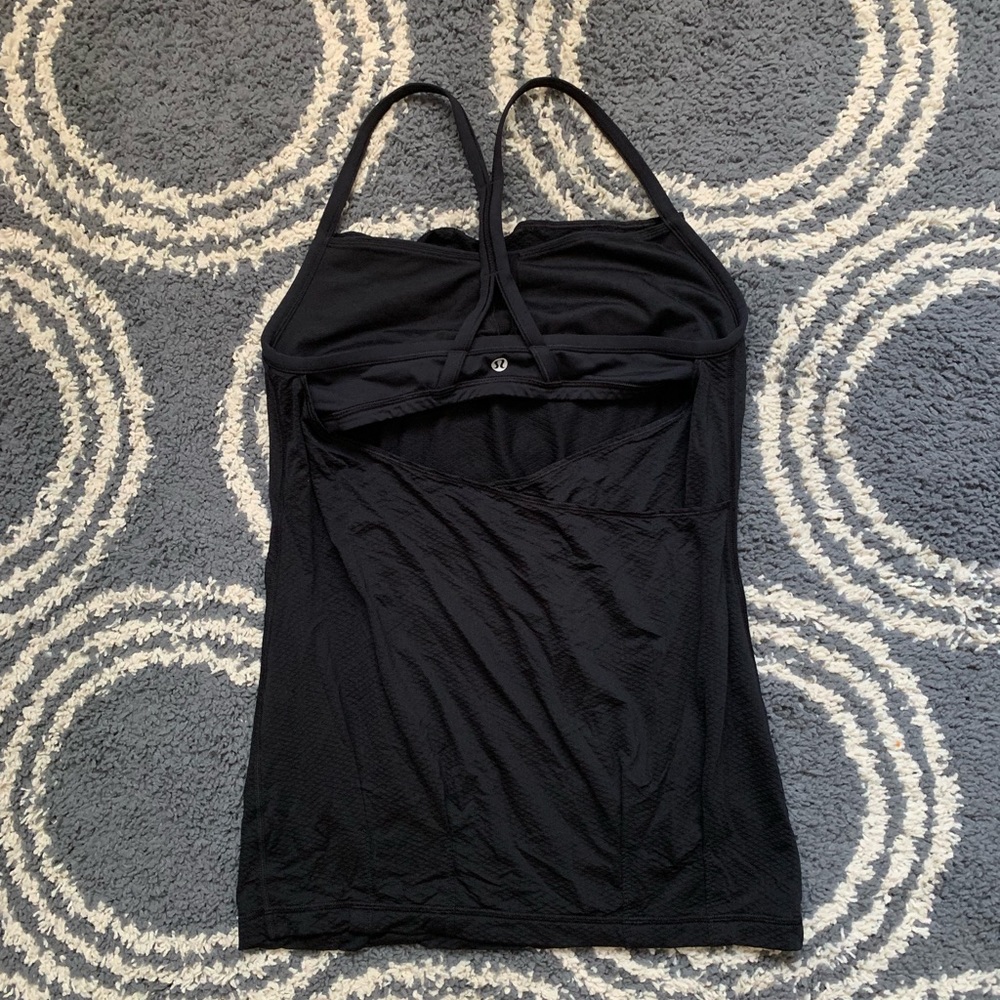 Lululemon tank